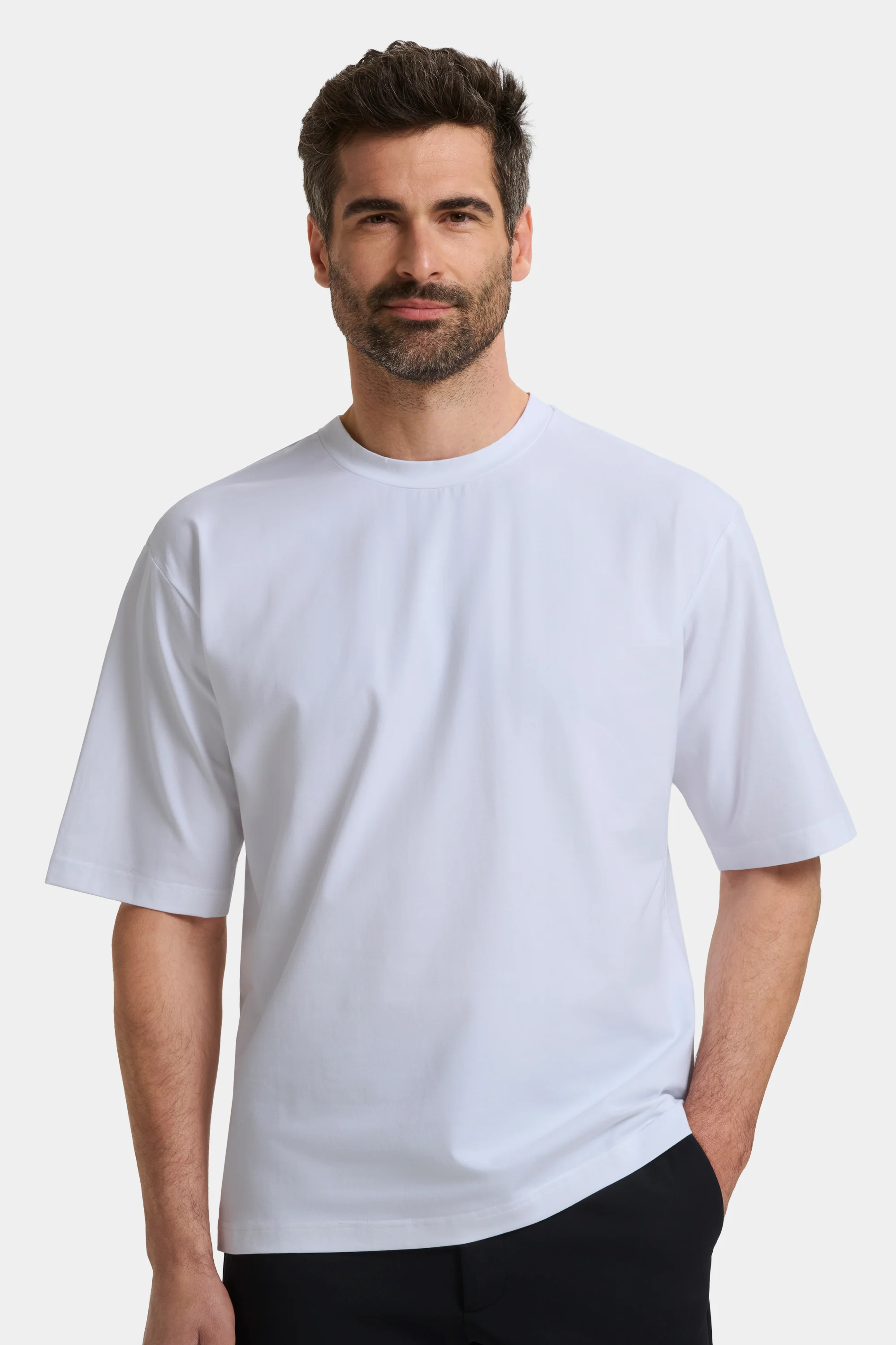 THE ESSENTIAL RELAXED T-SHIRT - Image 26