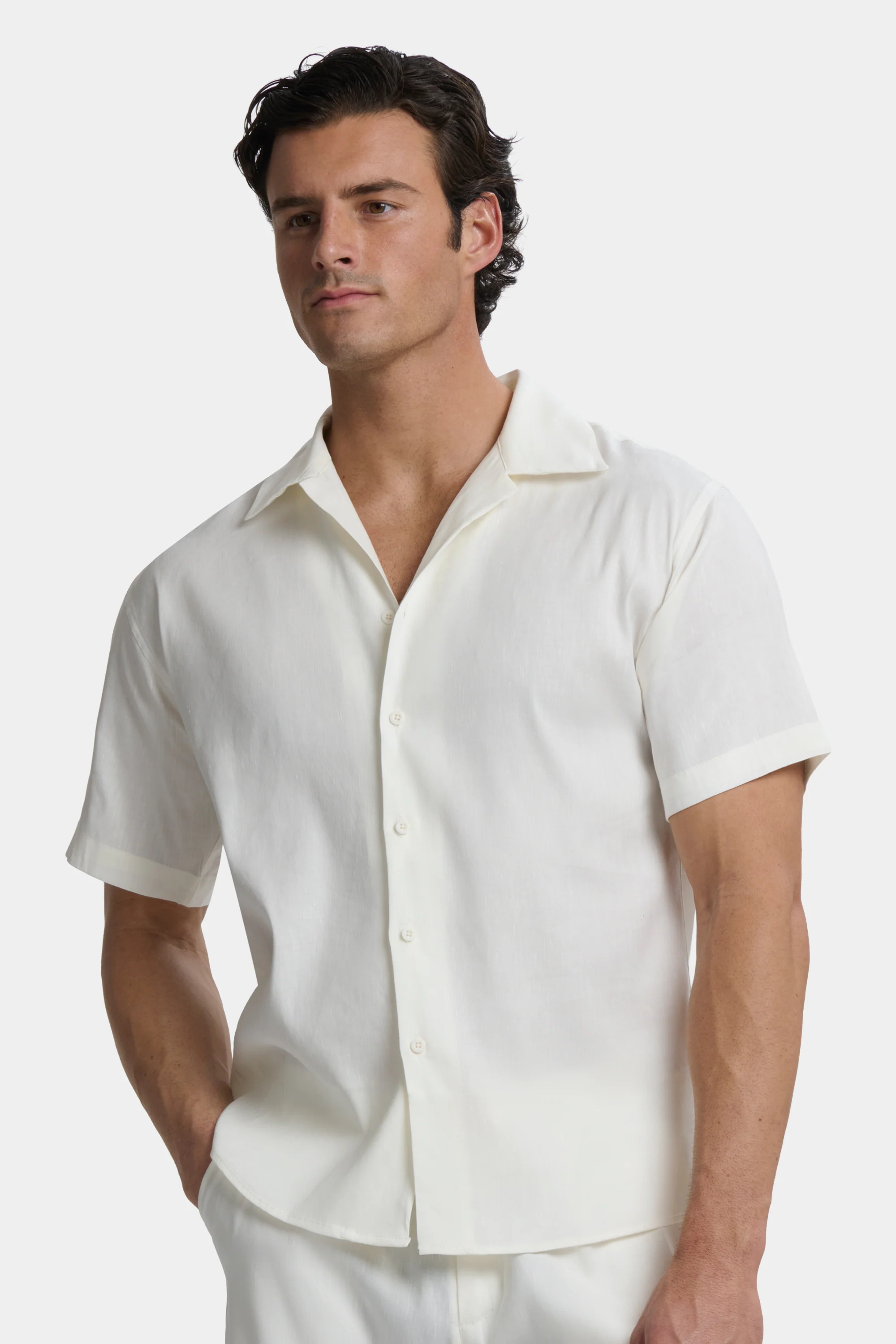 THE LINEN SHORT SLEEVE SHIRT - Image 14