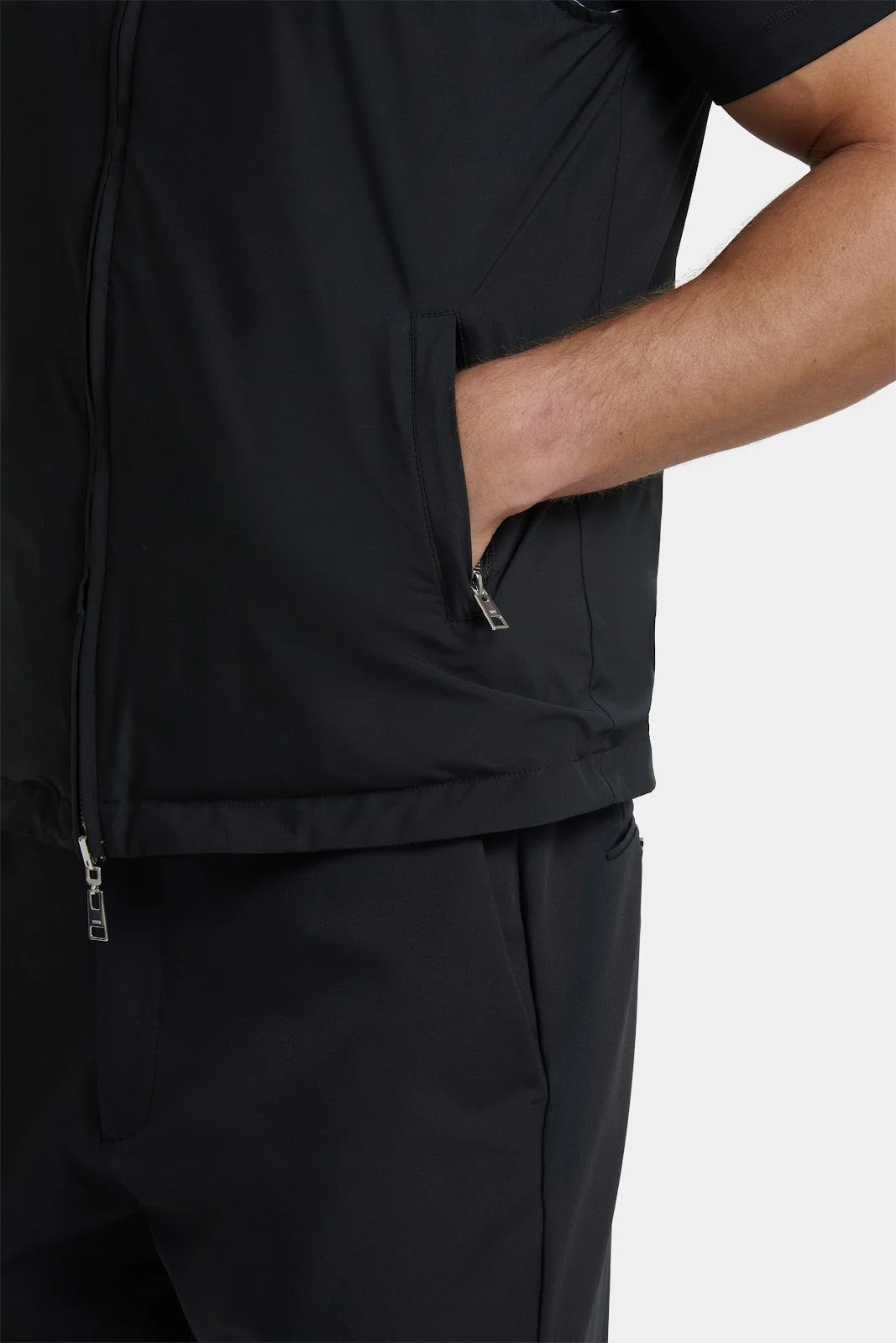 THE ROMA REVERSIBLE BODYWARMER - Image 6